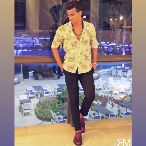 Meet your Posher, Aimad Massar - Picture 2 of 2